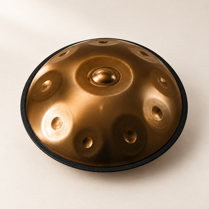 Risuono Terra — vista dell’handpan color bronzo