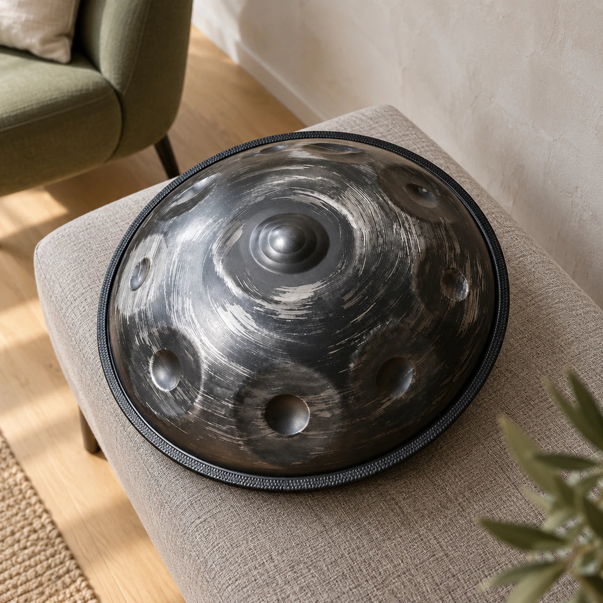 Risuono Ferro — handpan in un ambiente contemporaneo