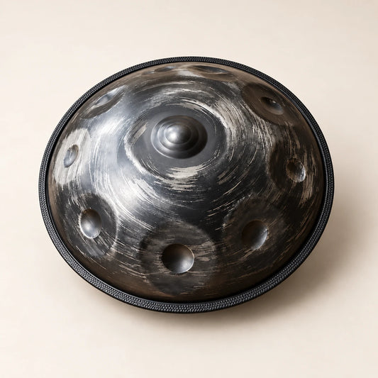 Risuono Ferro — vista frontale dell’handpan