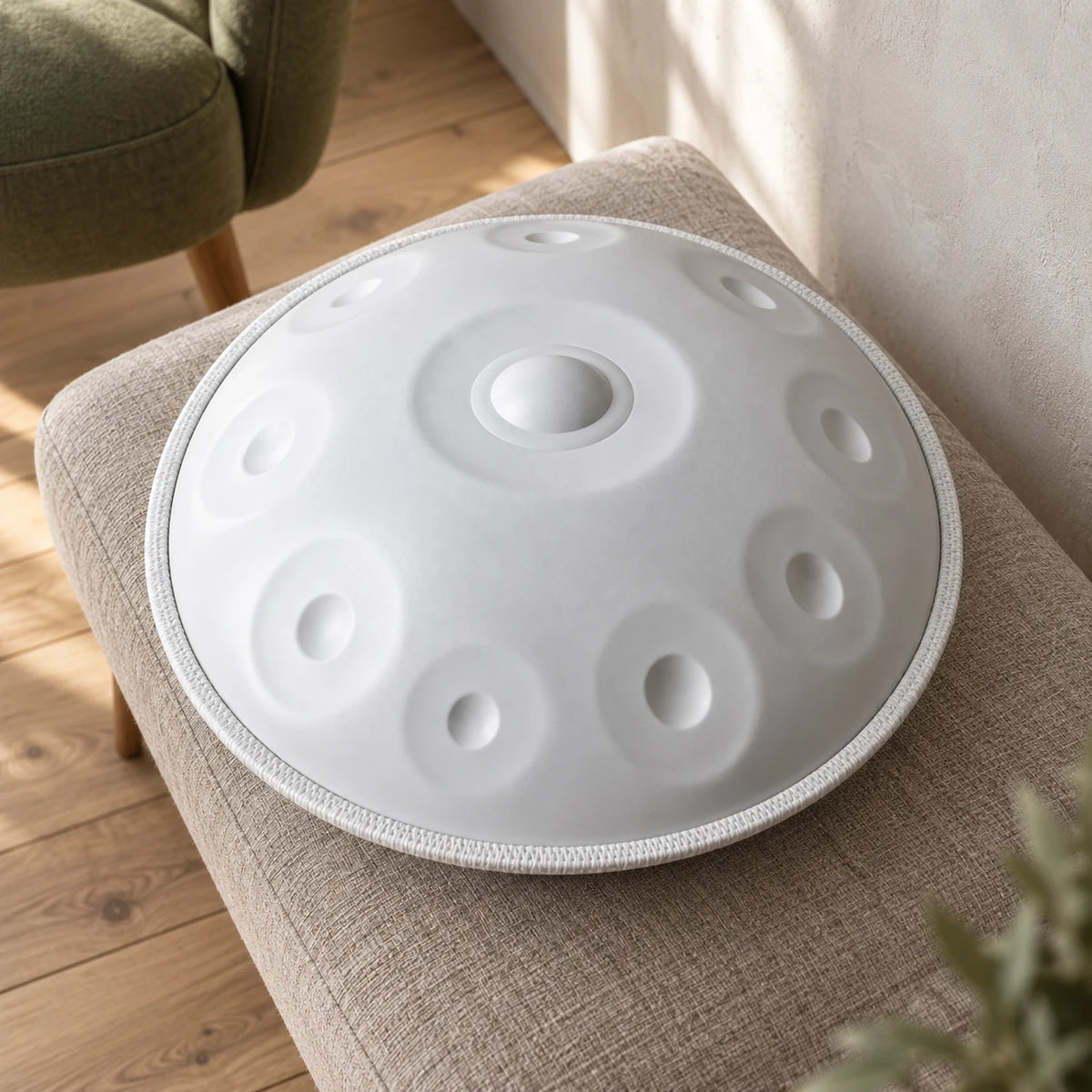 Risuono Bianco — handpan in un ambiente contemporaneo