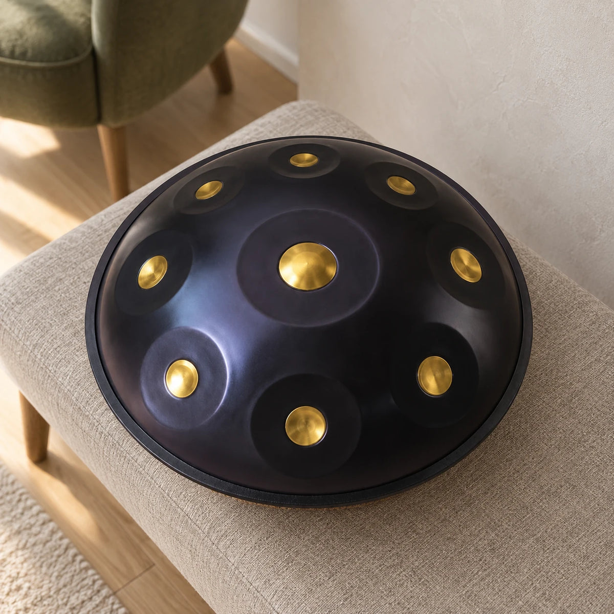 Risuono Regale — handpan in un ambiente contemporaneo