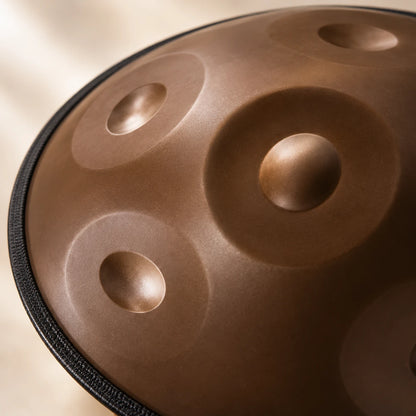 Risuono Bruno Mini — dettaglio della finitura