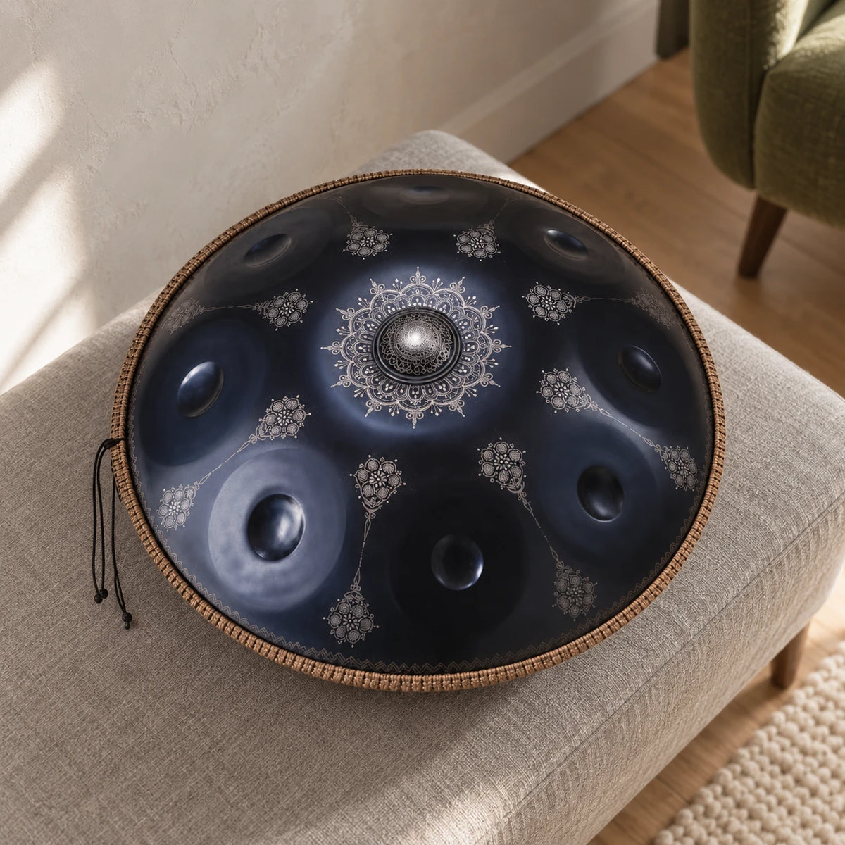 Risuono Blu Maggiore — handpan in un ambiente contemporaneo
